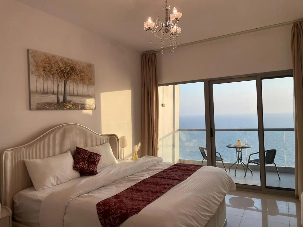 شقه بإطلالة بحريه فاخرة برج داماك Appartement Djedda Saoedi-Arabië